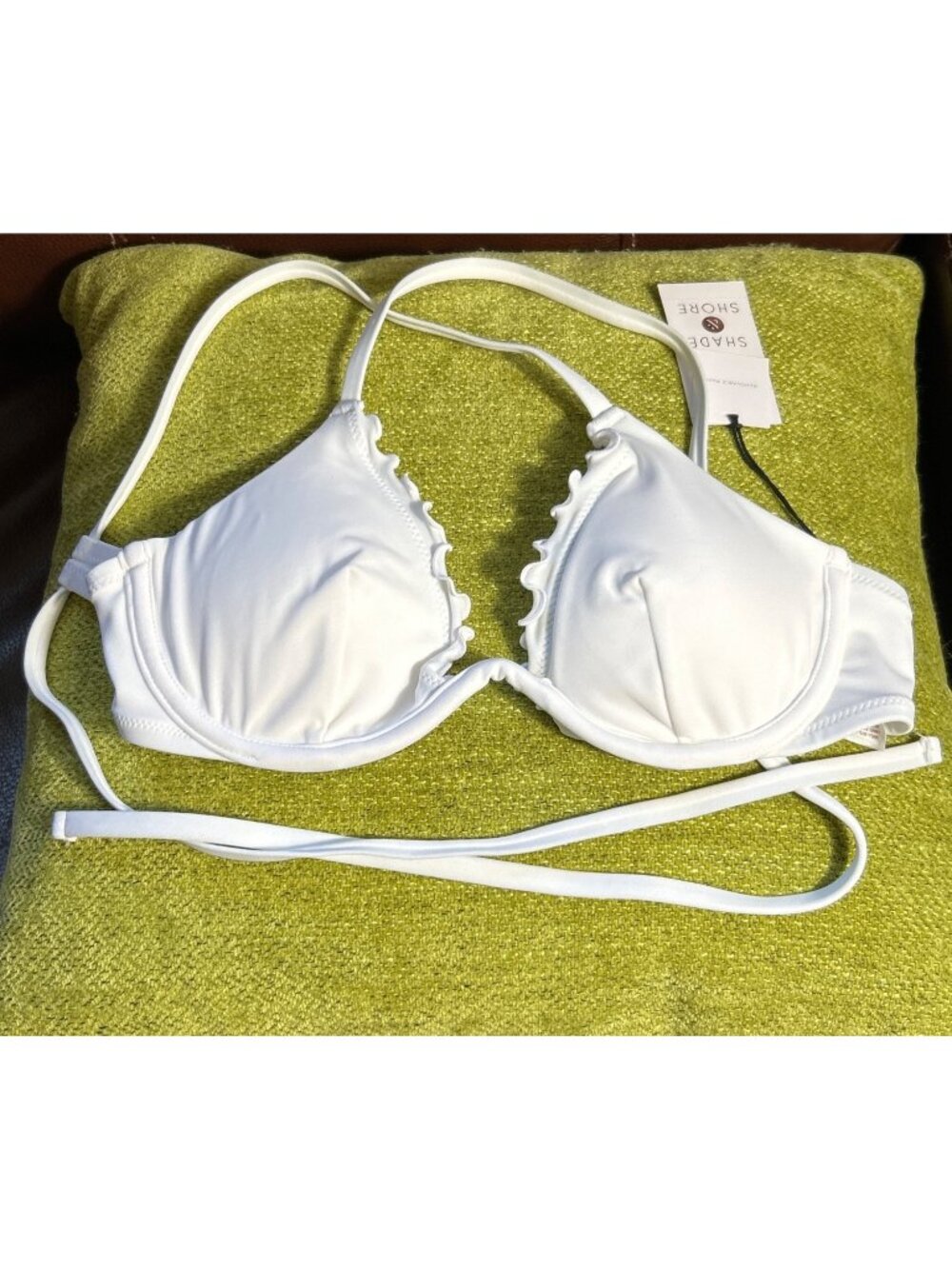 NEW Shade & Shore White Ruffled Bikini Top 34B Removable Pads Adjustable Straps